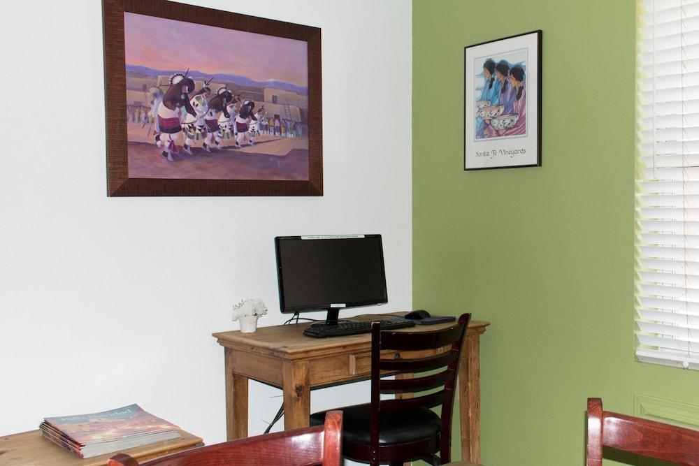 The Santa Fe Suites Bagian luar foto